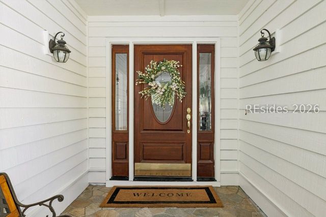 30 Coventry Ct, Bluffton, SC 29910