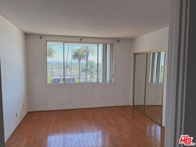 450 S Maple Drive 403, Beverly Hills, CA 90212
