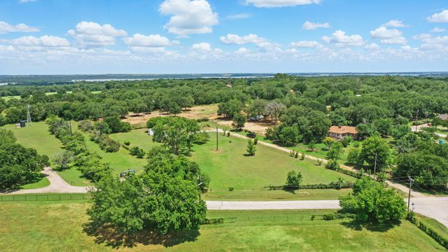 11720 Lavender Avenue, Azle, TX 76020