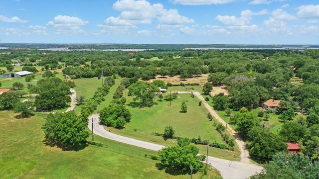 11720 Lavender Avenue, Azle, TX 76020