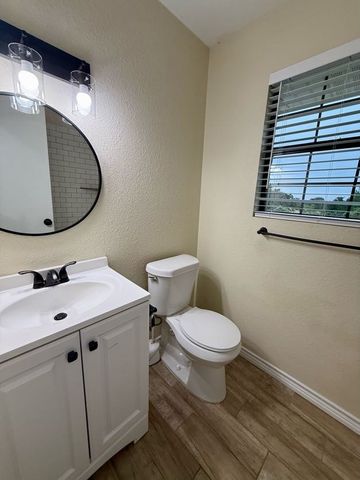 11720 Lavender Avenue, Azle, TX 76020