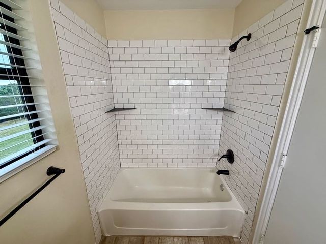 11720 Lavender Avenue, Azle, TX 76020