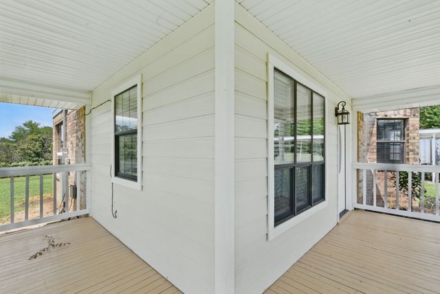 11720 Lavender Avenue, Azle, TX 76020