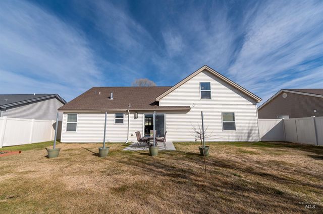 245 Yellow Rose Ave, Twin Falls, ID 83301