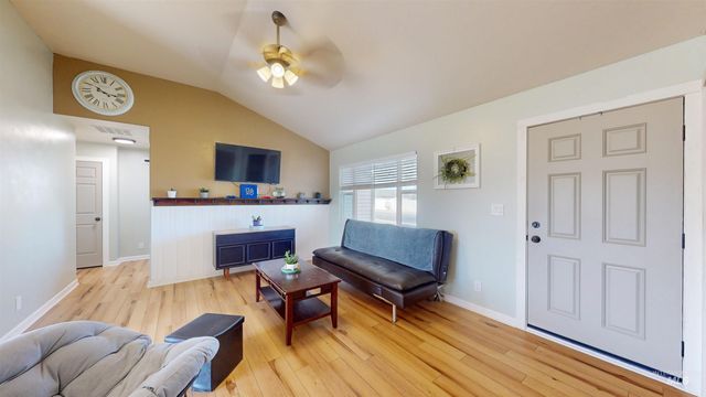 245 Yellow Rose Ave, Twin Falls, ID 83301