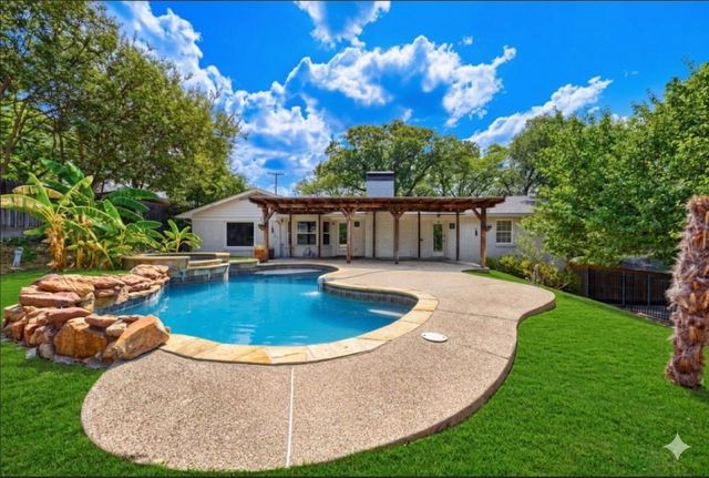 6504 Genoa Road, Fort Worth, TX 76116
