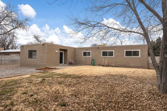 3110 Betts Drive NE, Albuquerque, NM 87111