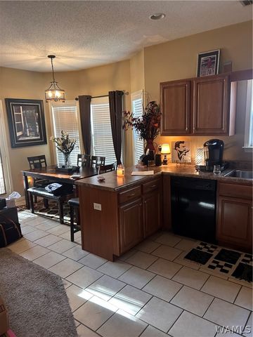 1705 Saint Charles, Tuscaloosa, AL 35404