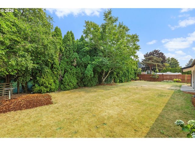 1422 Sw HENSLEY Rd, Troutdale, OR 97060