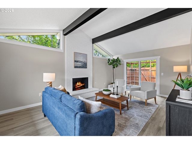 1422 Sw HENSLEY Rd, Troutdale, OR 97060