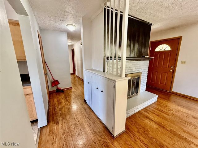 2800 Norma Street, Cuyahoga Falls, OH 44223