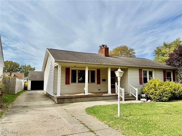 2800 Norma Street, Cuyahoga Falls, OH 44223