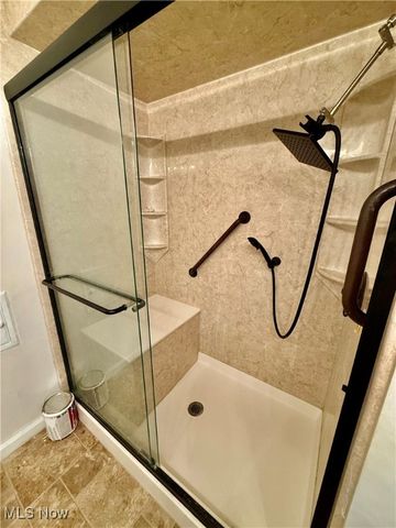 2800 Norma Street, Cuyahoga Falls, OH 44223