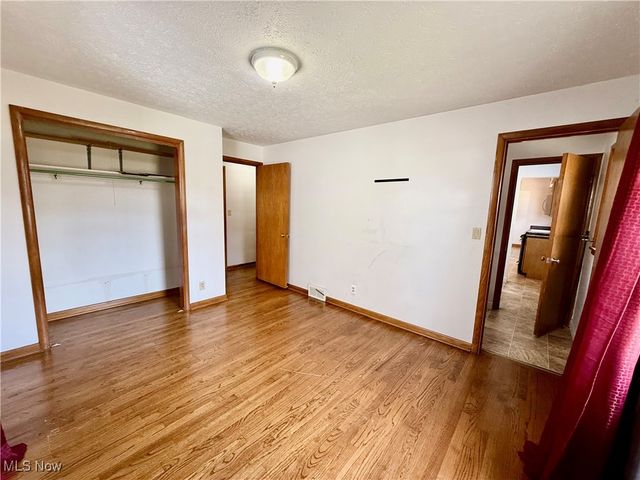 2800 Norma Street, Cuyahoga Falls, OH 44223