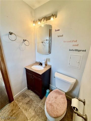 2800 Norma Street, Cuyahoga Falls, OH 44223