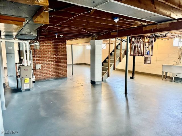 2800 Norma Street, Cuyahoga Falls, OH 44223