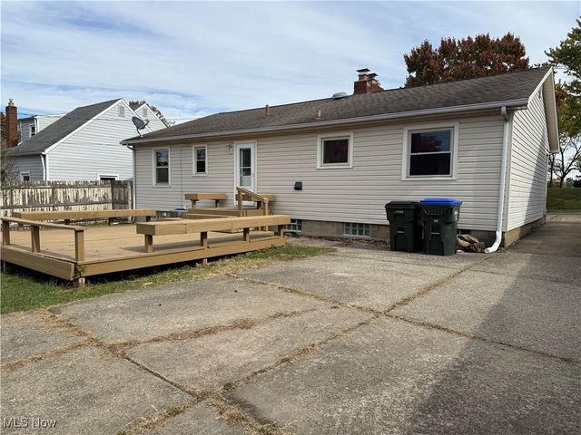 2800 Norma Street, Cuyahoga Falls, OH 44223