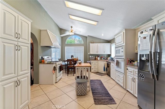 20176 Canyon View, Canyon Country, CA 91351