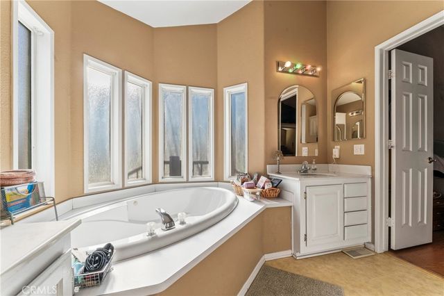 20176 Canyon View, Canyon Country, CA 91351
