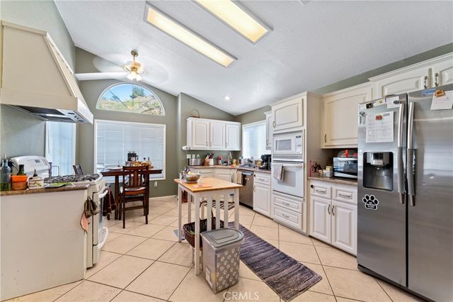 20176 Canyon View, Canyon Country, CA 91351