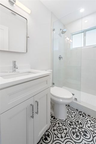 831 NE 40th Street 3, Oakland Park, FL 33334