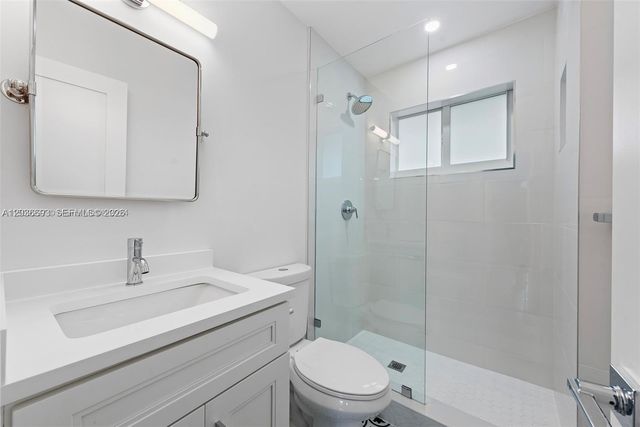 831 NE 40th Street 3, Oakland Park, FL 33334