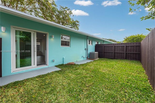 831 NE 40th Street 3, Oakland Park, FL 33334