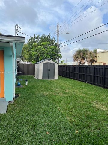 831 NE 40th Street 3, Oakland Park, FL 33334