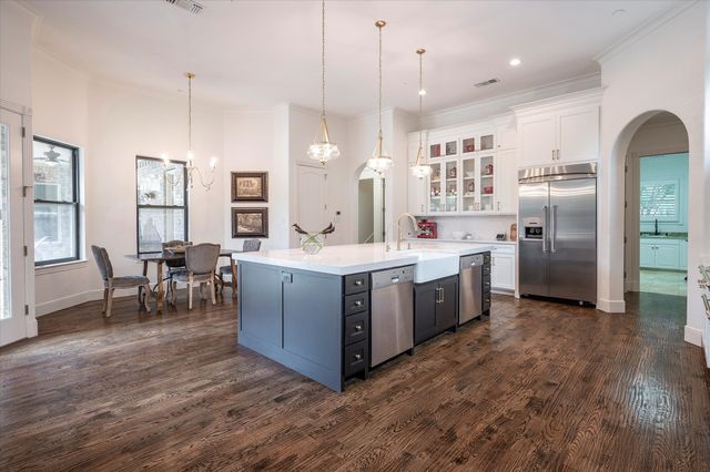 1824 Broken Bend Drive, Westlake, TX 76262
