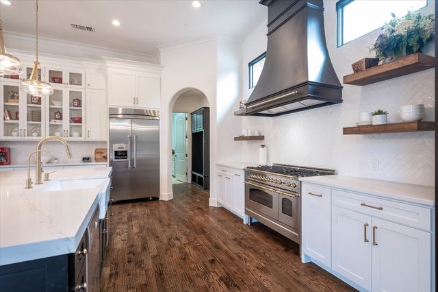 1824 Broken Bend Drive, Westlake, TX 76262