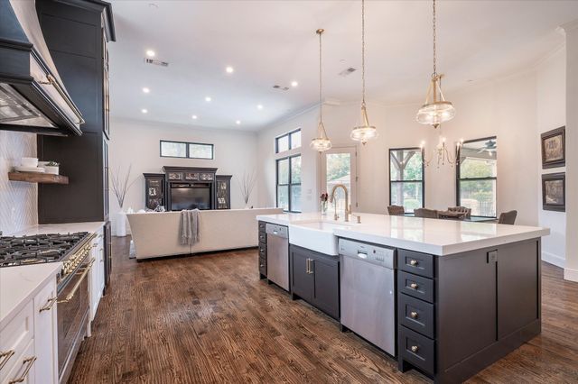 1824 Broken Bend Drive, Westlake, TX 76262