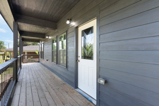 905 N Walnut Street, Winnsboro, TX 75494