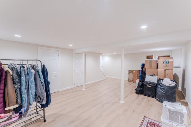 14 Cypress Street, Farmingdale, NY 11735