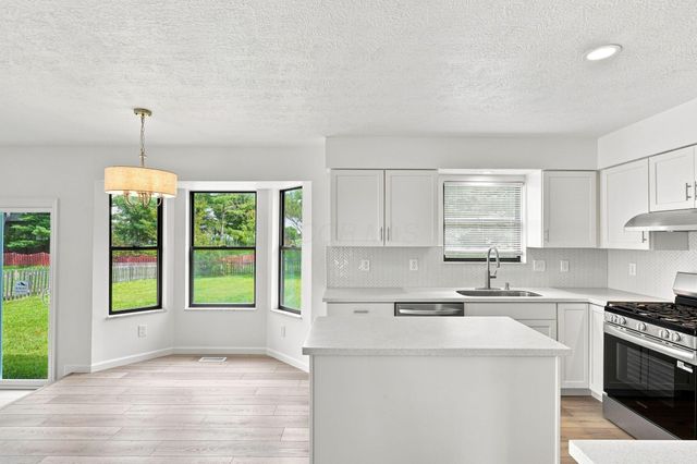 380 Shady Spring Drive, Columbus, OH 43230