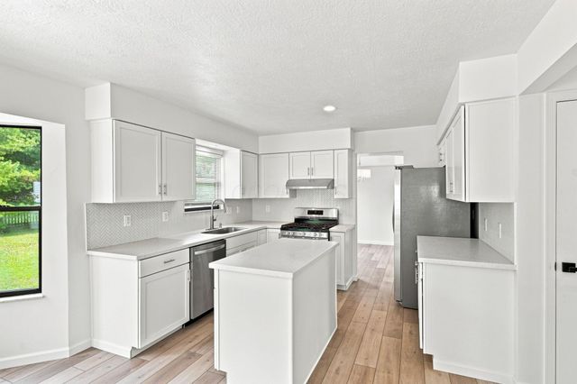 380 Shady Spring Drive, Columbus, OH 43230