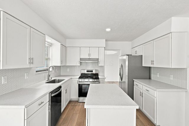 380 Shady Spring Drive, Columbus, OH 43230