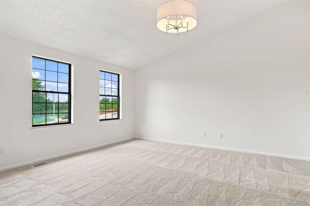 380 Shady Spring Drive, Columbus, OH 43230