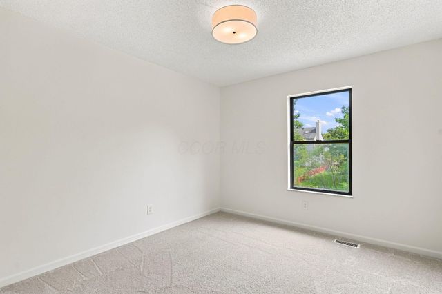 380 Shady Spring Drive, Columbus, OH 43230