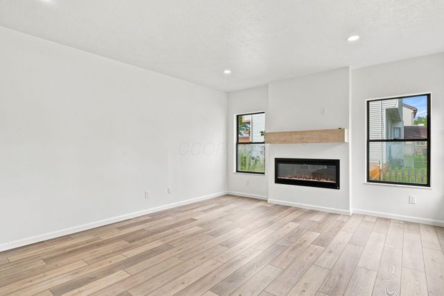 380 Shady Spring Drive, Columbus, OH 43230