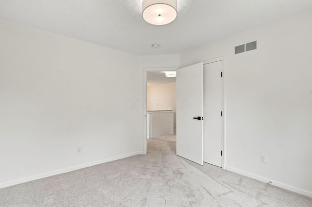380 Shady Spring Drive, Columbus, OH 43230