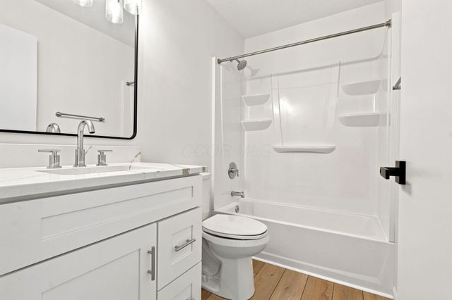 380 Shady Spring Drive, Columbus, OH 43230