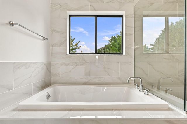 380 Shady Spring Drive, Columbus, OH 43230