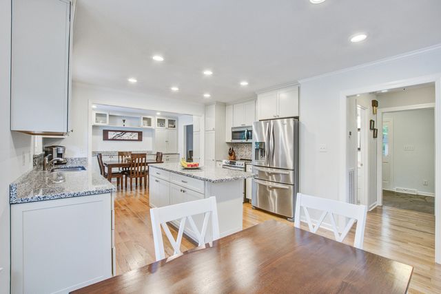 123 Plantation Drive, Summerville, SC 29485