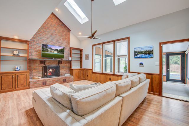 123 Plantation Drive, Summerville, SC 29485