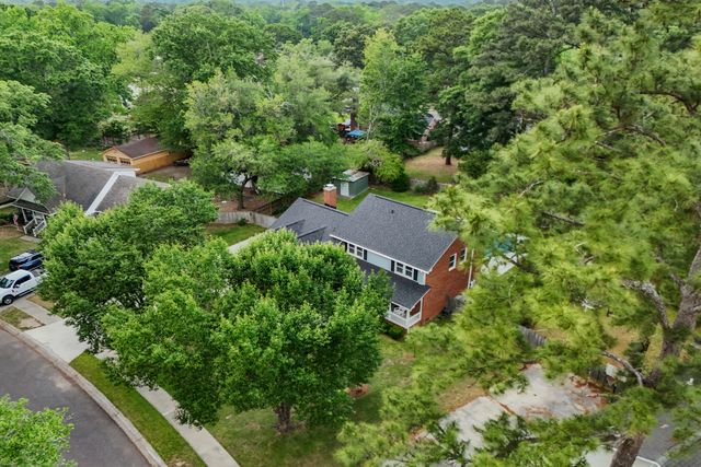 123 Plantation Drive, Summerville, SC 29485