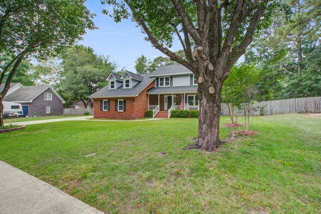 123 Plantation Drive, Summerville, SC 29485