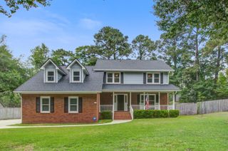 123 Plantation Drive, Summerville, SC 29485