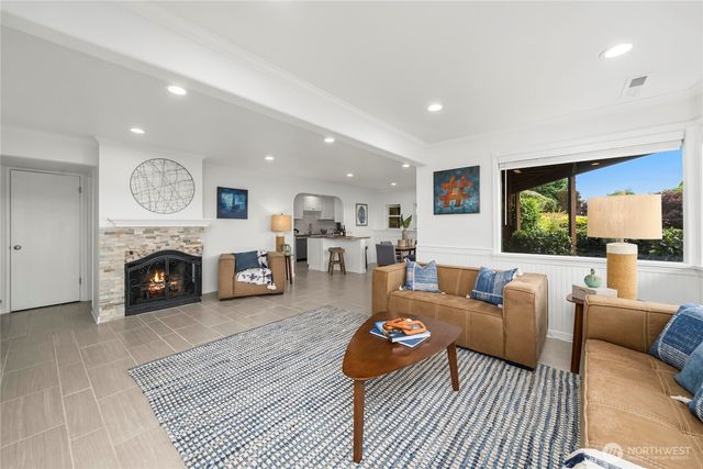 13214 Emerald Drive NW, Gig Harbor, WA 98329