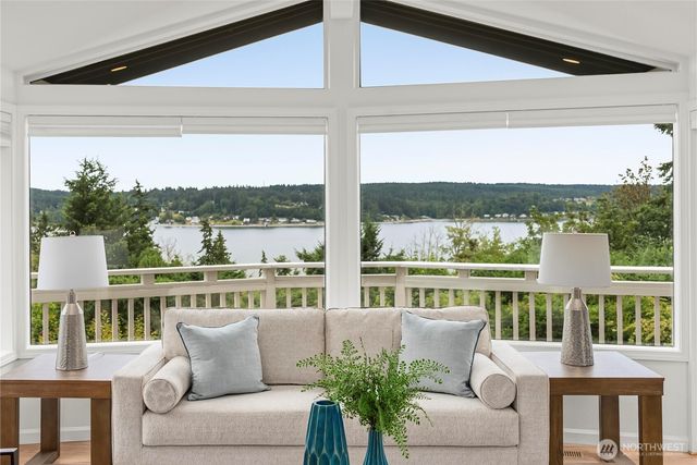 13214 Emerald Drive NW, Gig Harbor, WA 98329