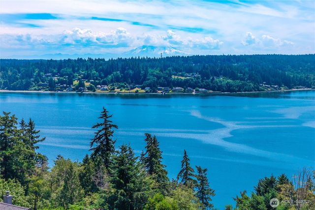 13214 Emerald Drive NW, Gig Harbor, WA 98329